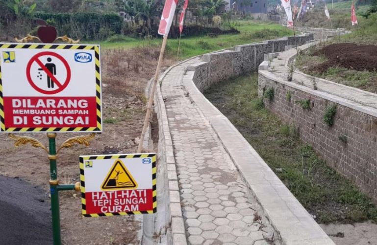 ANTISIPASI BANJIR: Drainase di Desa Bulukerto, Kecamatan Bumiaji diharapkan bisa meminimalisir banjir. (AFIFAH RAHMATIKA/RADAR BATU)