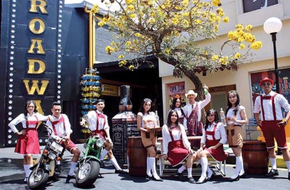 FESTIVAL JERMAN: Museum Angkut akan menghadirkan Oktober Festival yang menghadirkan festival ala Jerman. (FOTO-FOTO: JATIM PARK GROUP FOR RADAR BATU)