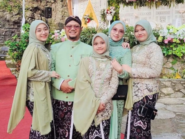 Salwa Akiva Putri (paling kiri) adalah juara favorit Duta Hijab pilihan pembaca Radar Malang. (Salwa for Radar Malang)