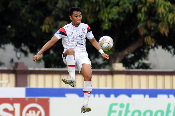 DUEL TIM JATIM: Di laga nanti sore, Rizky Dwi Febrianto dkk diinstruksikan untuk tampil menekan sejak awal. (Media Officer Arema FC for Radar Malang)