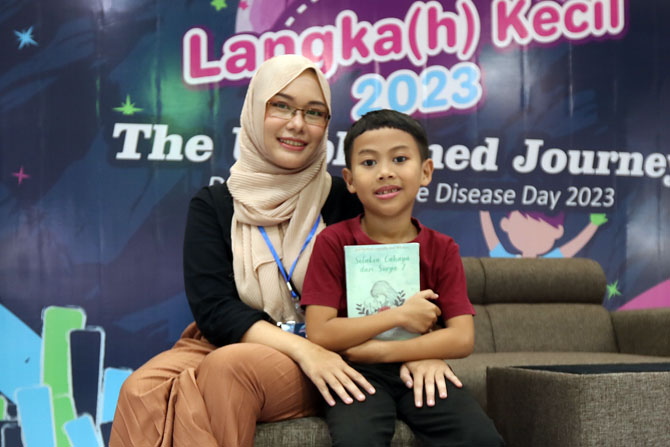 SEMPAT TRAUMA: Anak kedua Rizca Aulia Anisyah, Kenzie Affan Ath-Thoriq, lahir pada Februari 2015 lalu.(Darmono / Radar Malang)
