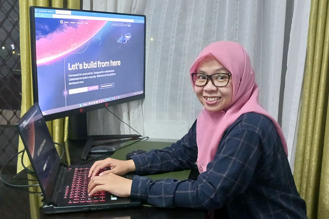 JAGO CODING : Derry Tantri Wijaya, warga Malang yang membuat sistem yang memadukan teknologi dan bahasa. (Derry for Radar Malang)