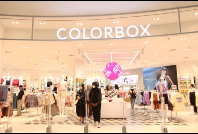 Gerai fesyen Colorbox di Mal Olympic Garden ini menyajikan diskon upto 30 persen