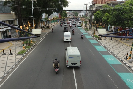 LANCAR: Arus lalu lintas di Jalan Basuki Rahmat lengang sejak diberlakukan jalur satu arah pada 20 Februari lalu