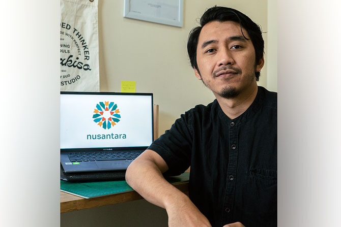 Dimas Fakhrudin, ilustrator asal Kota Malang nominator 5 besar sayembara logo Ibu Kota Nusantara (IKN). (Diskominfo Kota Malang for Radar Malang)
