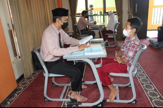 Sistem pembelajaran SDIT Insan Permata tidak hanya terpaku pada akademik saja, tetapi lebih mementingkan aspek pembentukan karakter anak