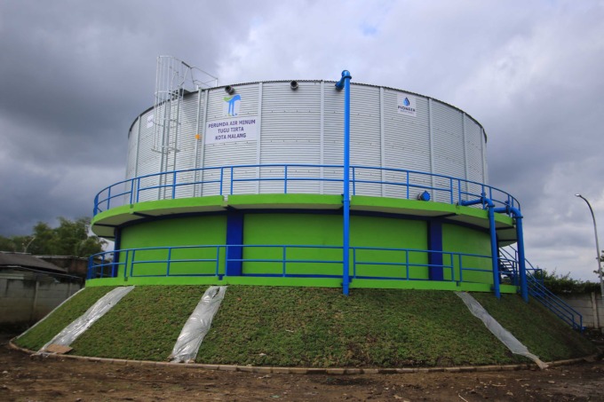 TAMPUNG AIR: Kondisi water tank milik Perumda Tugu Tirta. (suharto/radar malang)