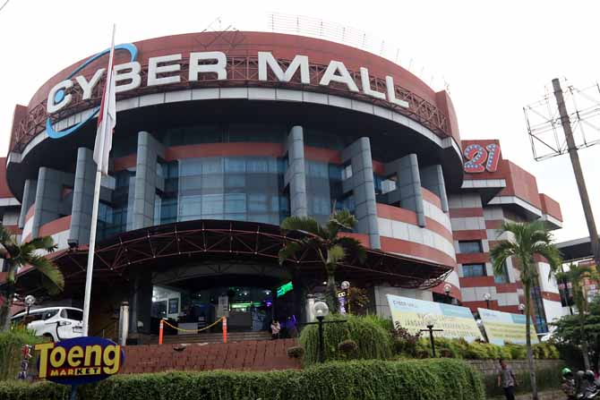 TERIMA : Cyber Mall menjadi salah satu opsi relokasi yang dilirik pelaku usaha dan korban kebakaran Malang Plaza. (Darmono/Radar Malang)