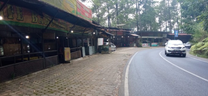 DULU RAMAI: Kawasan wisata kuliner Payung terlihat sepi, kemarin (24/5).
