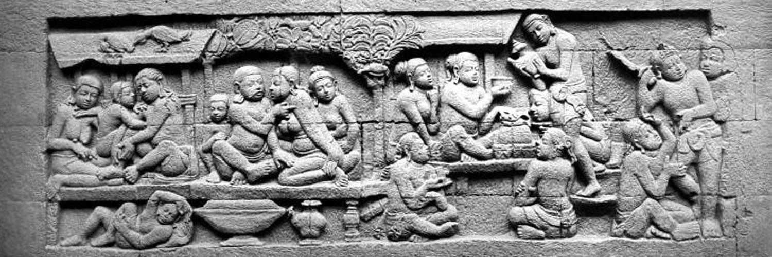 BUDAYA KUNO: Salah satu panel relief Karmawibhangga di Candi Borobudur yang menggambarkan seseorang tengah menuangkan minuman.