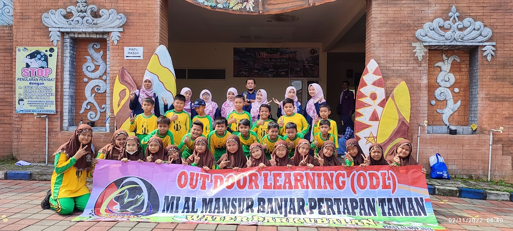USIA DINI: Wisata Ubalan Water Park menjadi jujukan wisata edukasi kalangan siswa taman kanak-kanak hingga usia dini.