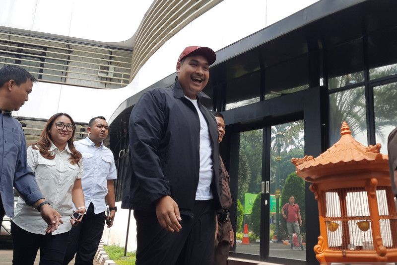 Menteri Pemuda dan Olahraga (Menpora) RI Dito Bimo Nandito Ariotedjo tiba di Gedung Bundar Jampidsus, Kompleks Kejagung RI, Jakarta, Senin (3/7/2023).