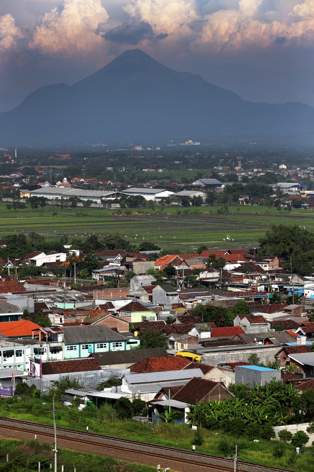 LAHAN KOSONG: Kota Mojokerto kian luas setelah dilakukan pembahasan 10 titik koordinat perbatasan dengan Kabupaten Mojokerto. dari semula 16,26 km, kini menjadi 20,48 km.