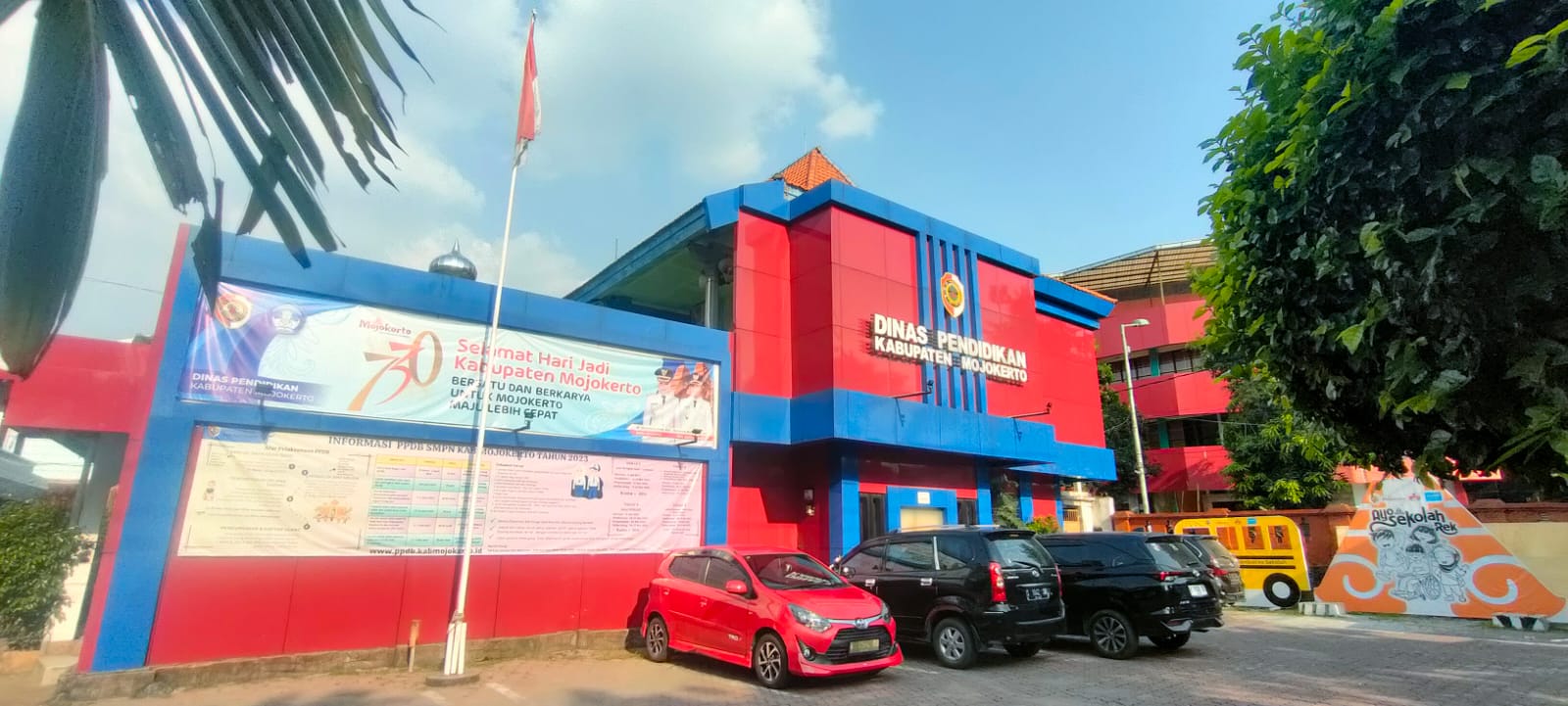 DIRENOV: Kantor Dinas Pendidikan Kabupaten Mojokerto berada di Jalan RA Basuni, Sooko, Kabupaten Mojokerto bakal direnovasi.