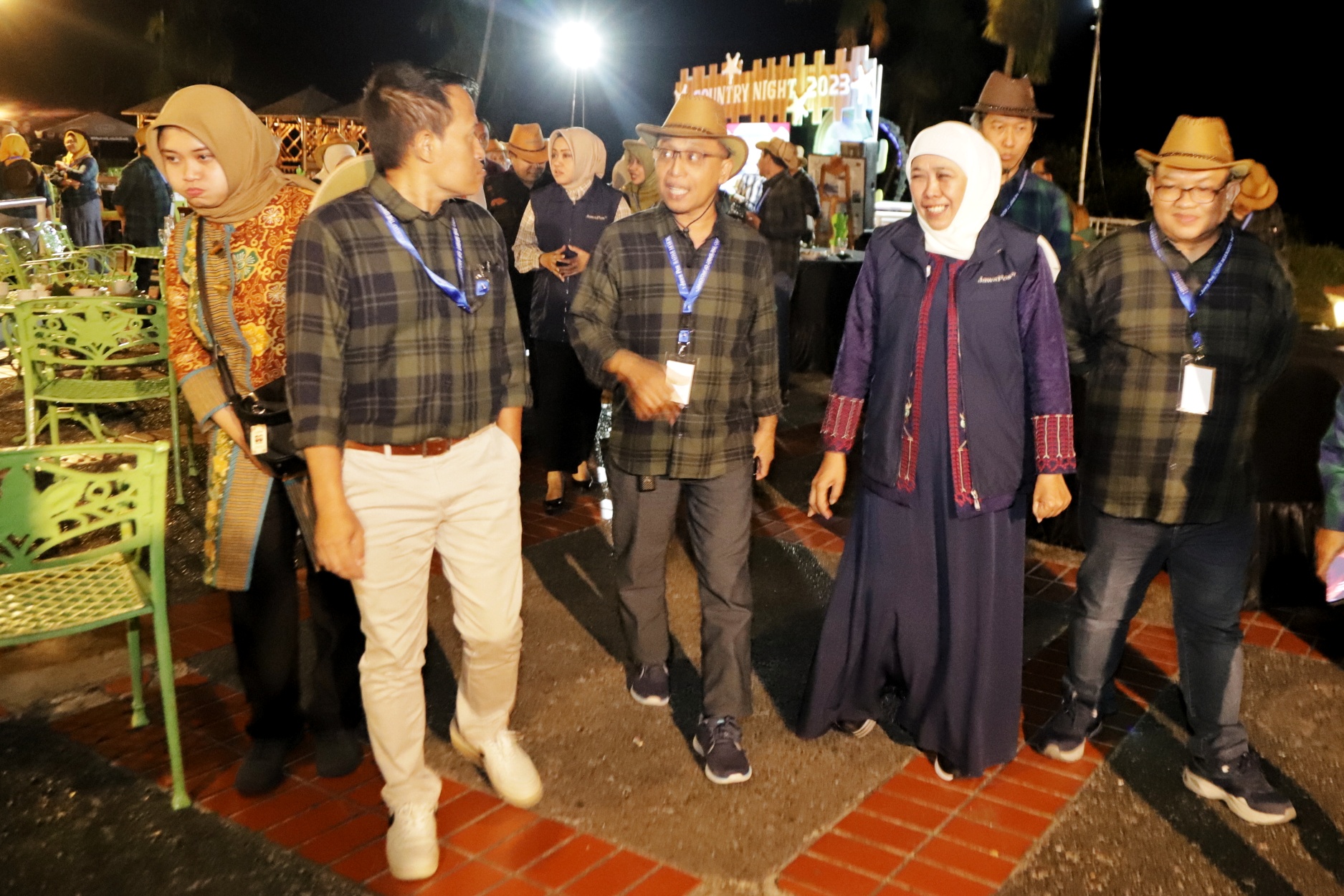 Rapat evaluasi dihadiri Gubernur Jatim Khofifah.
