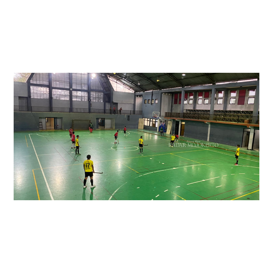 FOKUS PERSIAPAN: Skuad hoki Kabupaten Mojokerto terus memaksimalkan masa pemusatan latihan yang tersisa sekitar sebulan lamanya.