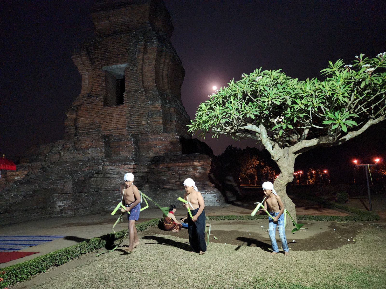 POTENSI DESA: Warga Desa Bejijong, Kecamatan Trowulan konsisten mengembangkan wisata budaya dan sejarah sebagai salah satu penggerak roda perekonomian desa.