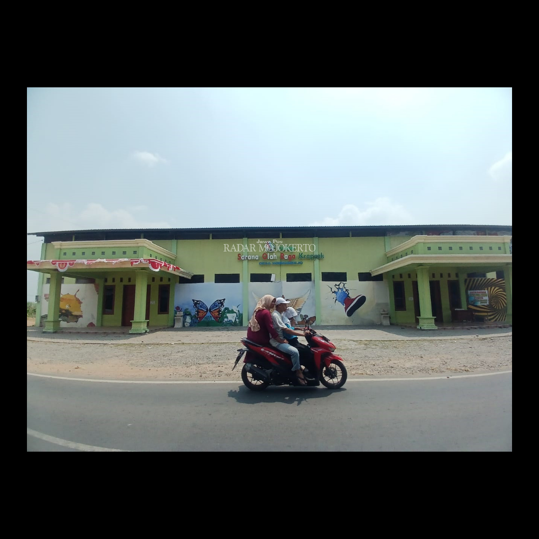 SERBAGUNA: Gedung Sorga Desa Wringinrejo, Kecamatan Sooko, Kabupaten Mojokerto, menampung berbagai kegiatan masyarakat.