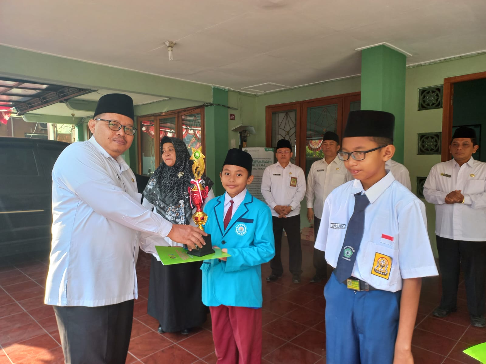 JADI BUDAYA: Haidar Ali, siswa SD Plus Muhammadiyah Brawijaya berhasil meraih juara harapan 2 MHQ tingkat Provinsi Jawa Timur.