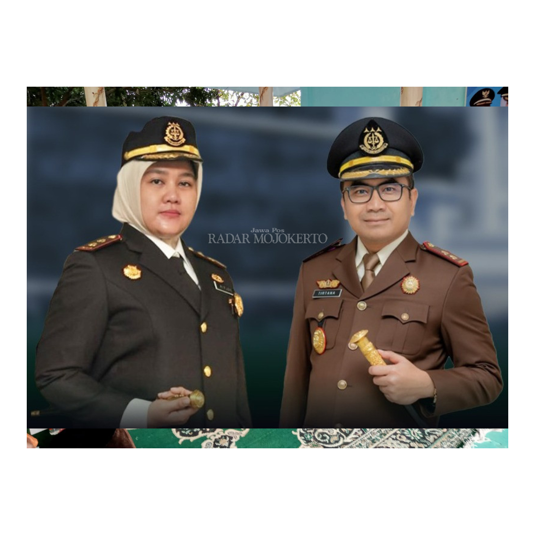 (kiri) Dr Sulvia Triana Hapsari, SH, M.Hum kini diganti Dr Endang Tirtana, SH, MH, CLA.