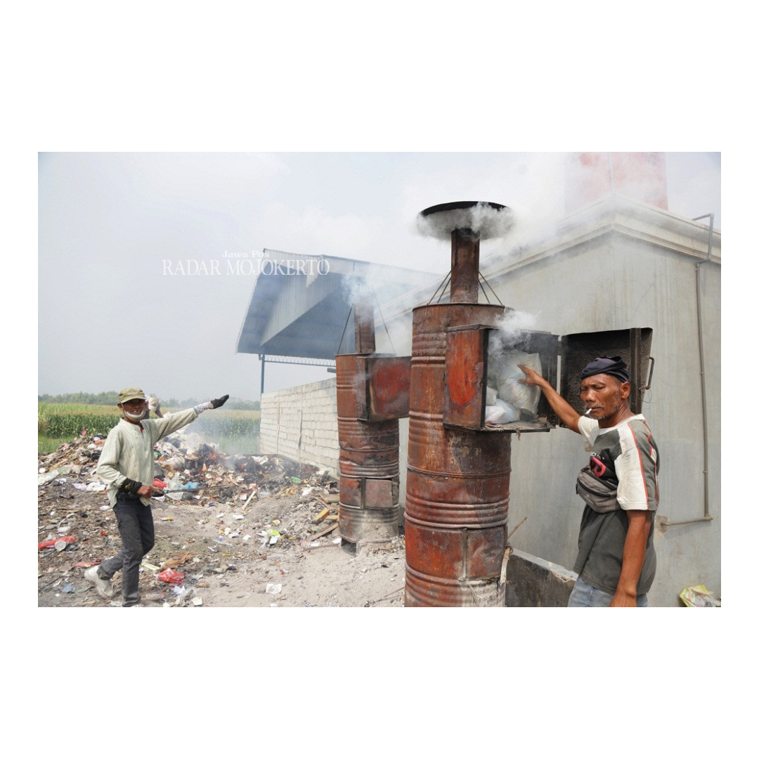 MEMBANTU: Kondisi TPS3R di Desa Kupang yang menampung produksi sampah dari enam dusun.