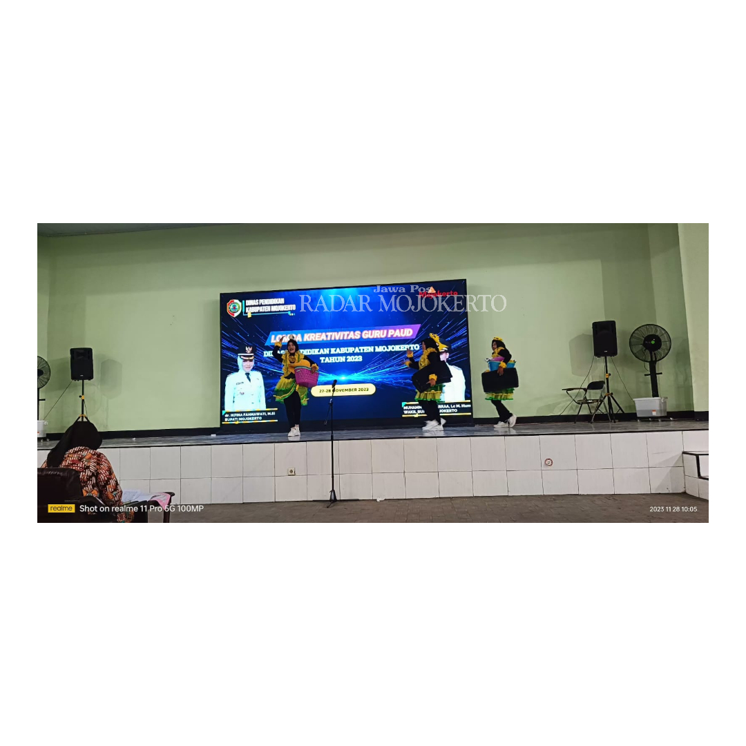 SENI: Suasana lomba cipta inovasi pembelajaran guru TK.