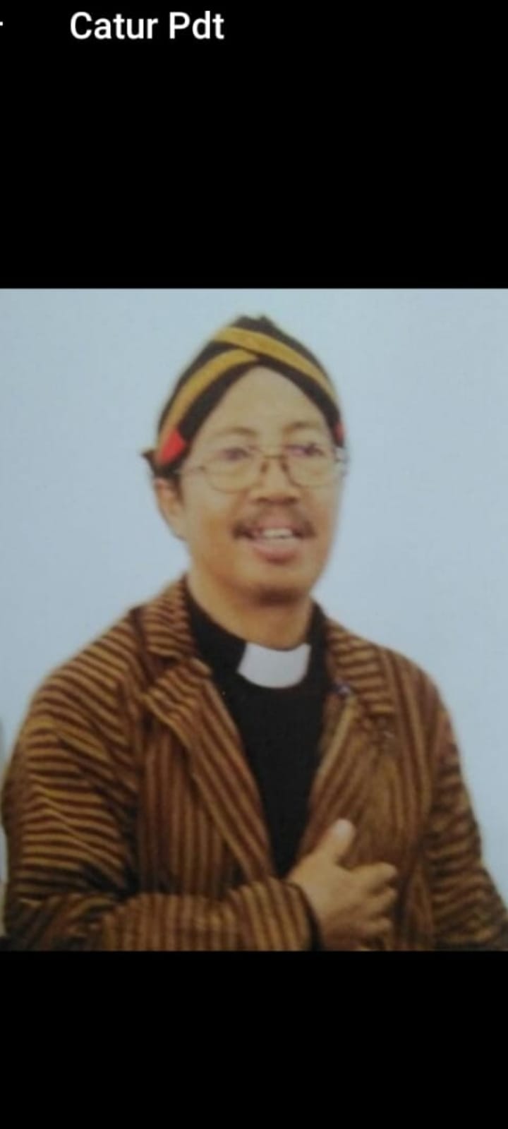 *Pendeta GKJW Jemaat Tumpak Desa Sidoharjo, Kecamatan Gedeg, Kabupaten Mojokerto.