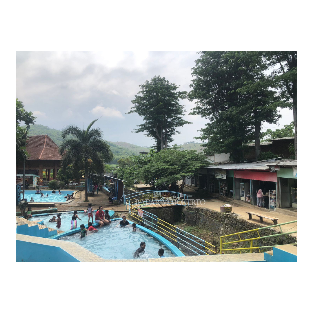 APIK: Suasana wana wisata Lembah Mbencirang, Desa Kebontunggul yang kini banyak dikunjungi pelancong selama liburan.