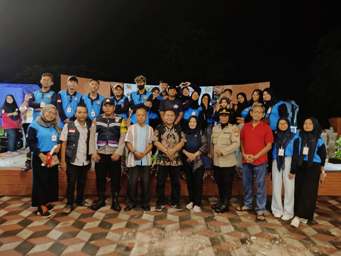 REKREASI ANYAR: Pasar Tugu yang berada di Taman Prapanca resmi dibuka sejak 6-7 Januari yang dinaungi oleh Karang Taruna Kelurahan Mentikan.