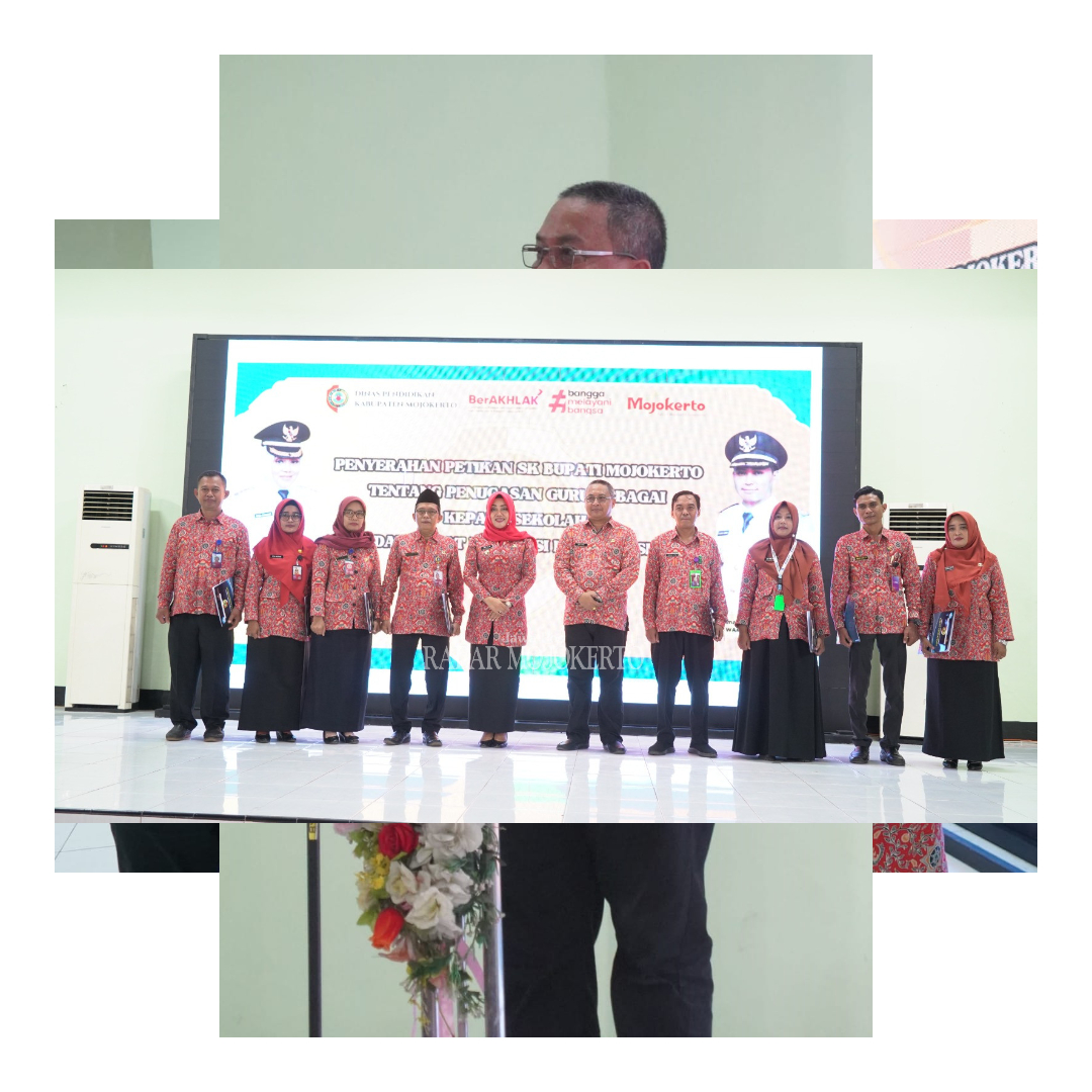 KOMITMEN: Delapan guru menerima petikan SK Kepala Sekolah  bersama Bupati Ikfina dan Kepala Dispendik Kabupaten Mojokerto Ludfi Ariyono.