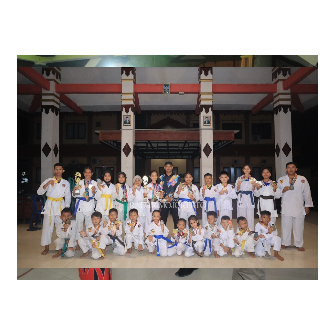 KEKELUARGAAN: Dojo LMKC Bangsal sebagai wadah pengembangan bakat di kalangan pelajar di bidang bela diri karate.