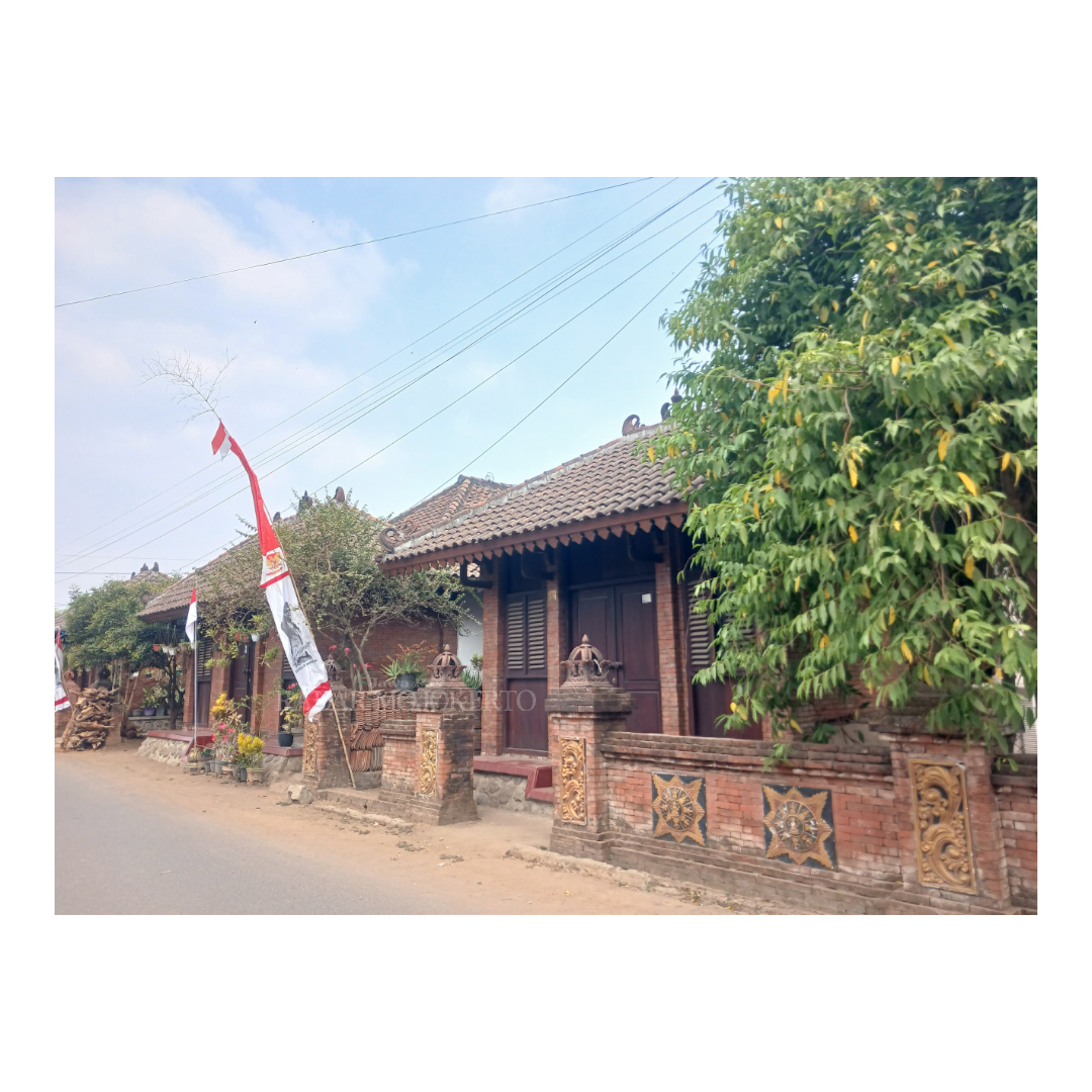 DILESTARIKAN: Replika rumah khas Majapahit di Desa Bejijong, Kecamatan Trowulan, Kabupaten Mojokerto.