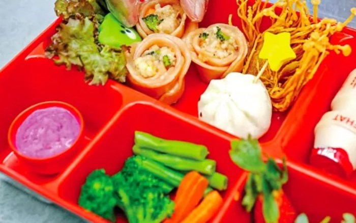 BERGIZI: Mengonsumsi makanan yang memiliki jumlah kandungan karbohidrat, protein, lemak, dan vitamin yang cukup baik untuk tubuh. (foto: Jawa Pos)