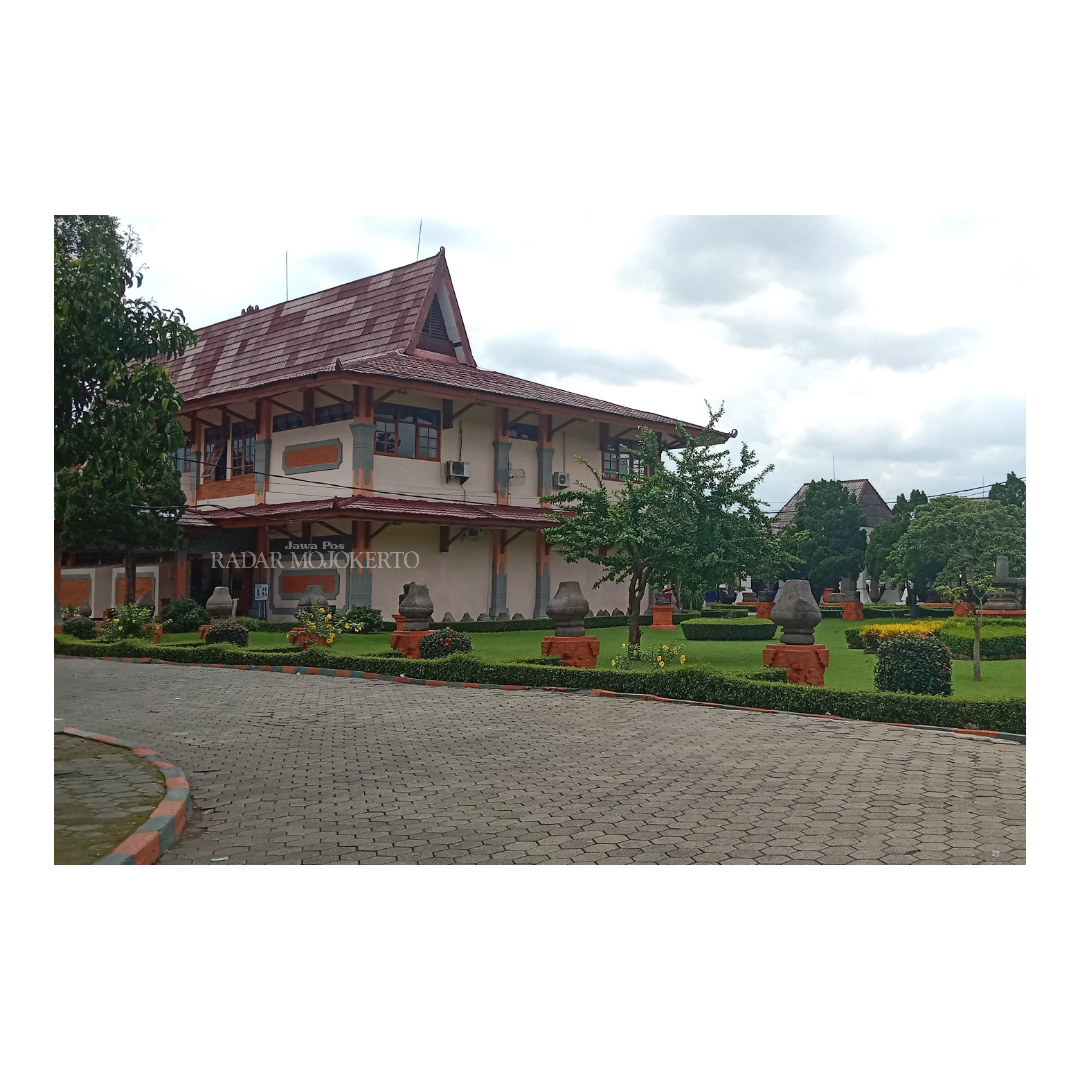 SEJARAH: Tempat peninggalan sejarah dari seluruh Jawa Timur yang dijaga dan dilestarikan Museum Trowulan, Jalan Pendopo Agung, Desa Nglinguk, Kecamatan Trowulan, Kabupaten Mojokerto, Rabu (6/3) siang.