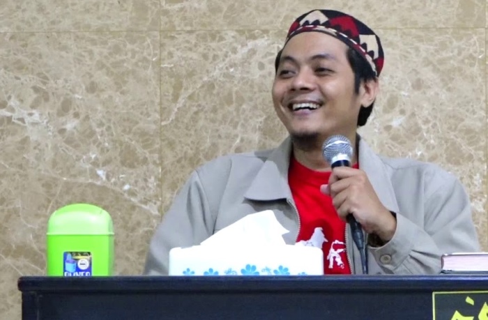 BERKHARISMA: Sa&rsquo;dullah Syarofie, putra Pengasuh Pondok Pesantren Salafiyah Al-Mishbar, Karangnongko, Mojoranu, Sooko, Mojokerto, KH Chusaini Ilyas. (foto: Internet)