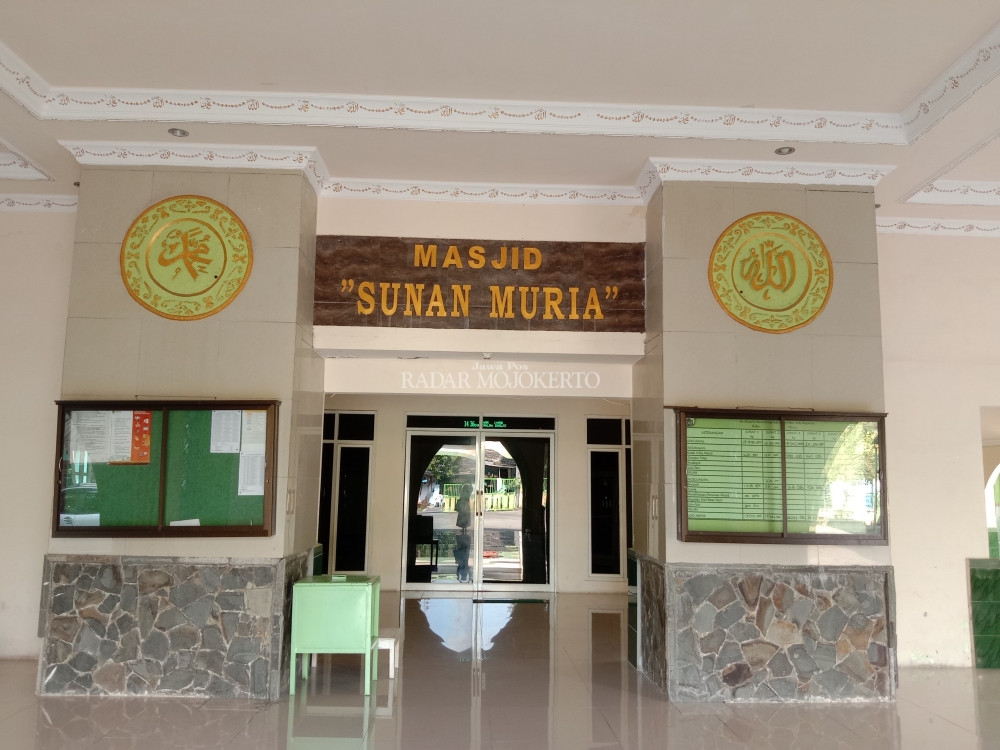 MODERN: Bangunan Masjid Sunan Muria bergaya kekinian yang berada Jalan Muria No.5, Perum Griya Kedundung Indah, Kecamatan Magersari, Kota Mojokerto. (26/3/2024).