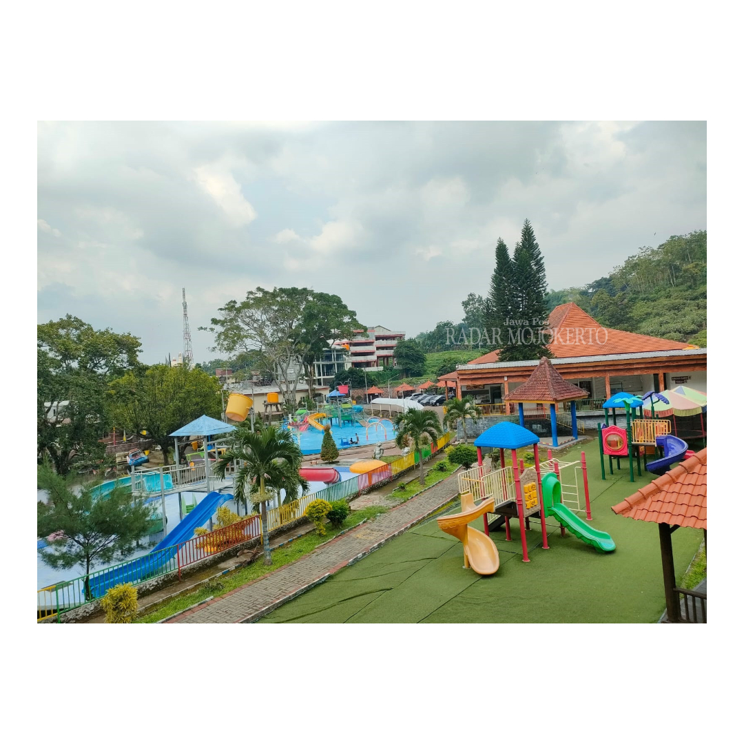 RAMAH ANAK: Aneka fasilitas permainan anak di wana wisata Ubalan.