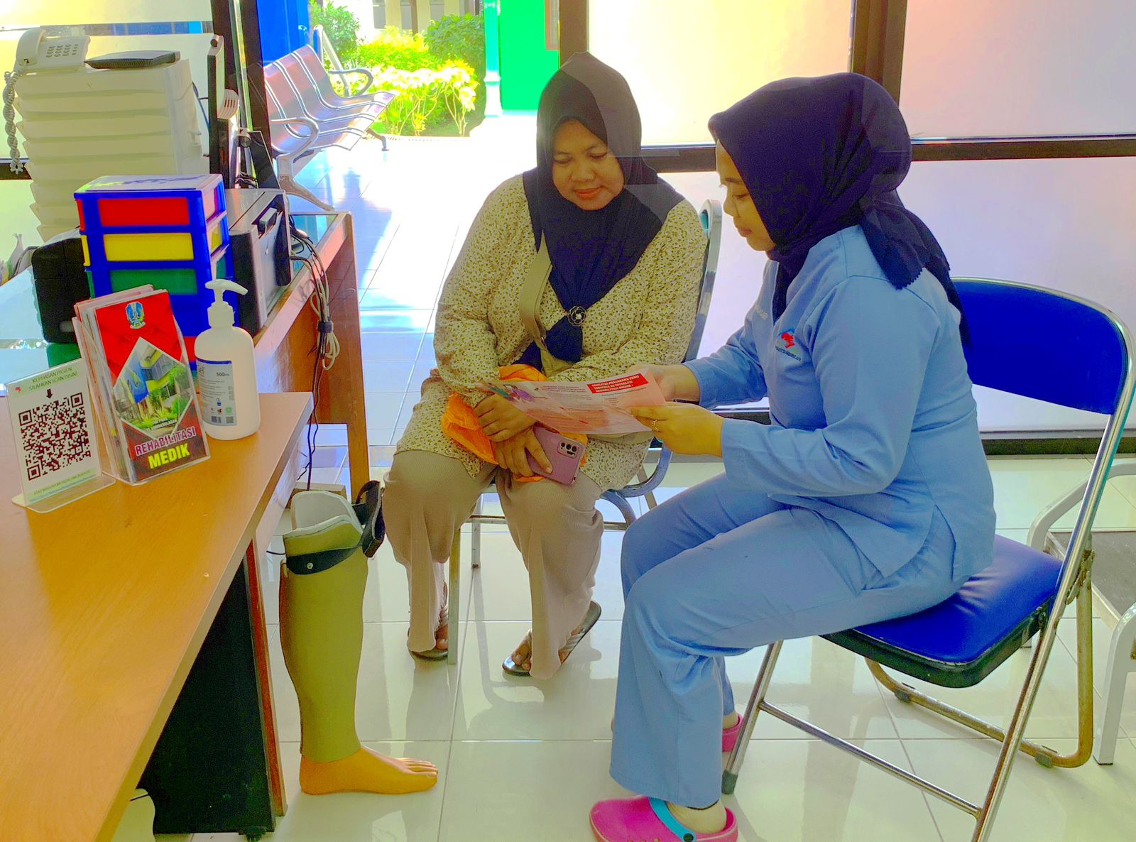 LAYANAN : Konsultasi Pelayanan Ortotik Prostetik (K-POP) secara online melalui website RSUD Sumberglagah atau Whatsapp