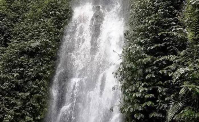 Air terjun Watu Lumpang