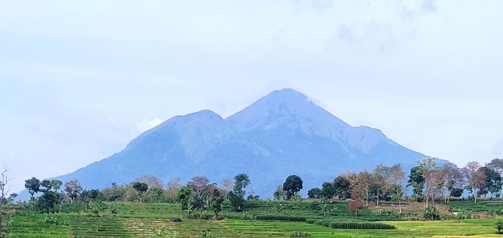 PENUH SEJARAH: Kawasan Gunung Penanggungan di wilayah Kabupaten Mojokerto bakal menjadi sasaran eksplorasi cagar budaya tim arkeologi BPK Wilayah XI Jawa Timur.