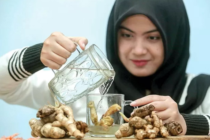 Jahe tak sekadar rempah biasa. Karena, seseorang yang mengonsumsi air jahe akan memiliki segudang manfaat.  (fto Jawa Pos)