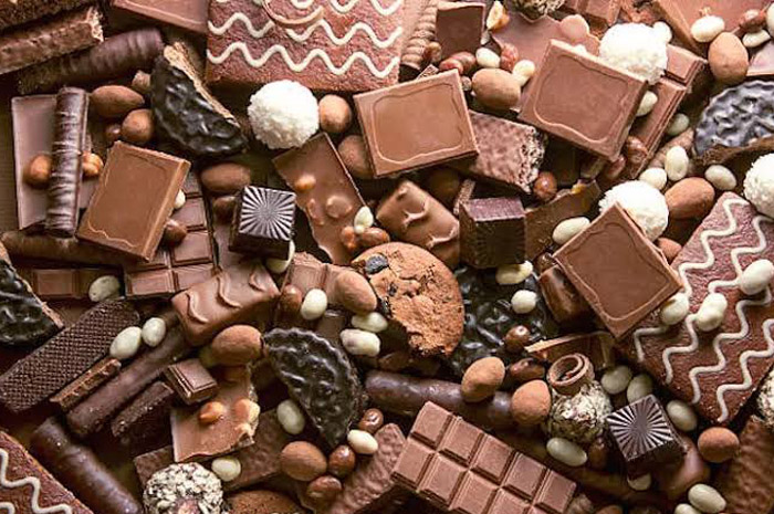 TAK BAIK: Hentikan mengonsumsi cokelat berlebih untuk jaga asam lambung.(Jawa Pos)