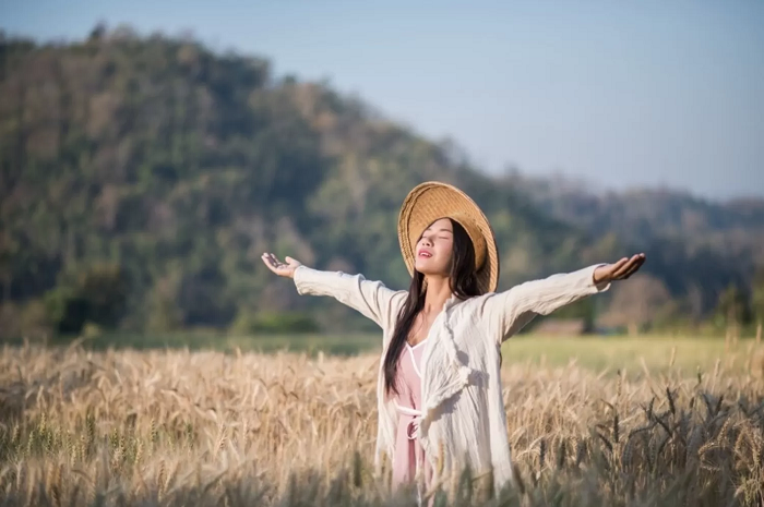 HORMONAL: Kaum wanita lebih rentan dijangkiti lupus ketimbang kaum adam lantaran lebih banyak menghasilkan serta menggunakan hormon esterogen. (dok. Jawa Pos)