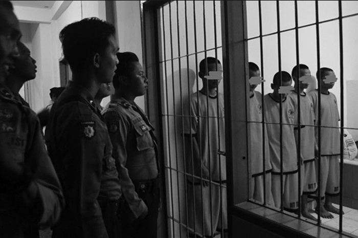 Para pelaku yang terlibat dalam kasus pembunuhan Vina dan Eky saat menjalani penahan pada tahun 2016. Salah satu pelaku dimungkinkan bebas tahun 2024 karena sudah menjalani hukuman selama 8 tahun.-Dok