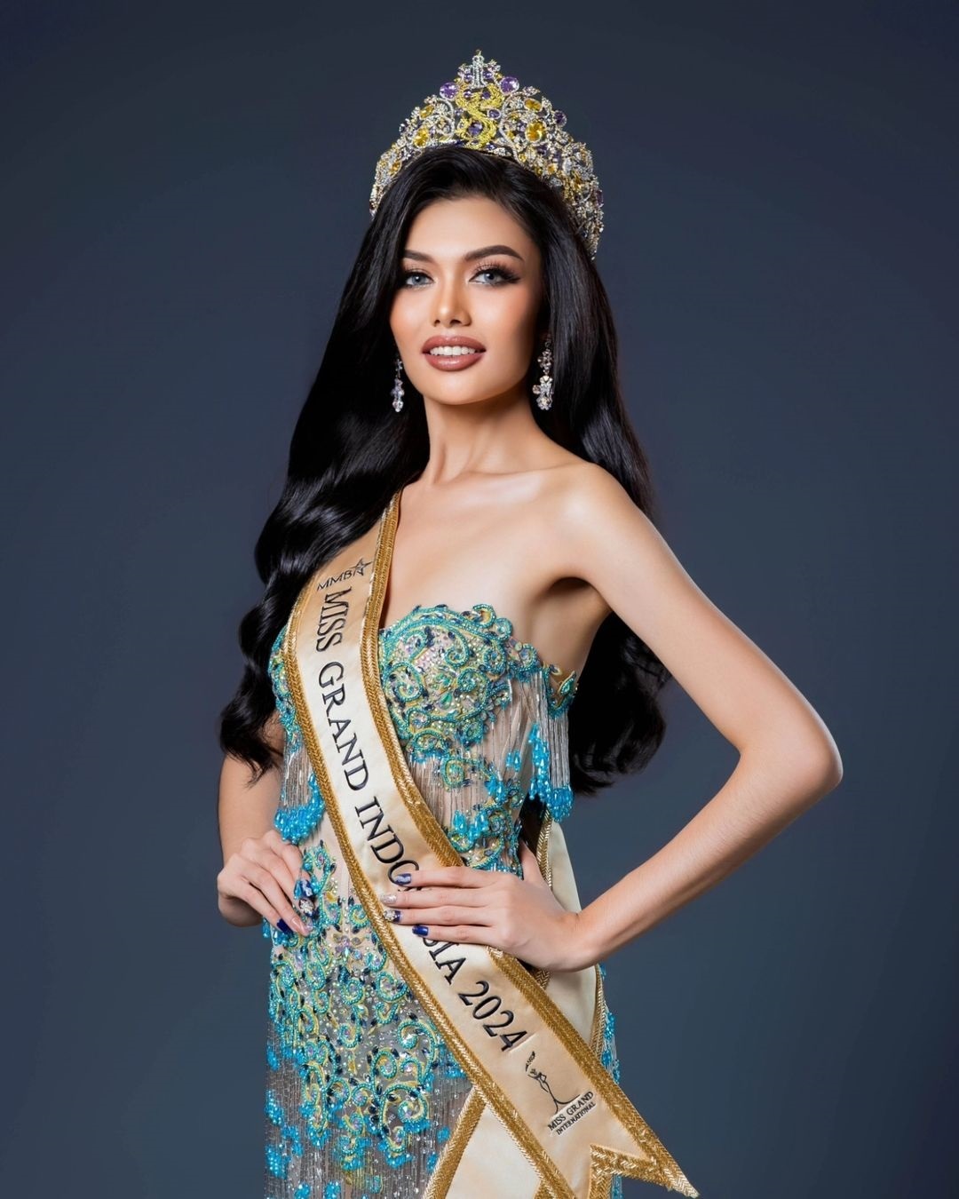 MEMUKAU: Memiliki aura yang sangat memukau, dan kecantikan khas yang dimiliki wanita Indonesia. (foto dok. Instagram Yayasan Dunia Mega Bintang)