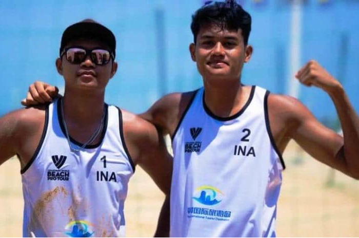 MEMBANGGAKAN: Bintang Akbar dan Soyan Rachman Efendi, membawa harum nama Indonesia atas kemenangan pada turnamen&nbsp; Beach Pro Tour 2024 yang diselenggarakan di Wuhan, China. (Foto: dok. Volleyball World