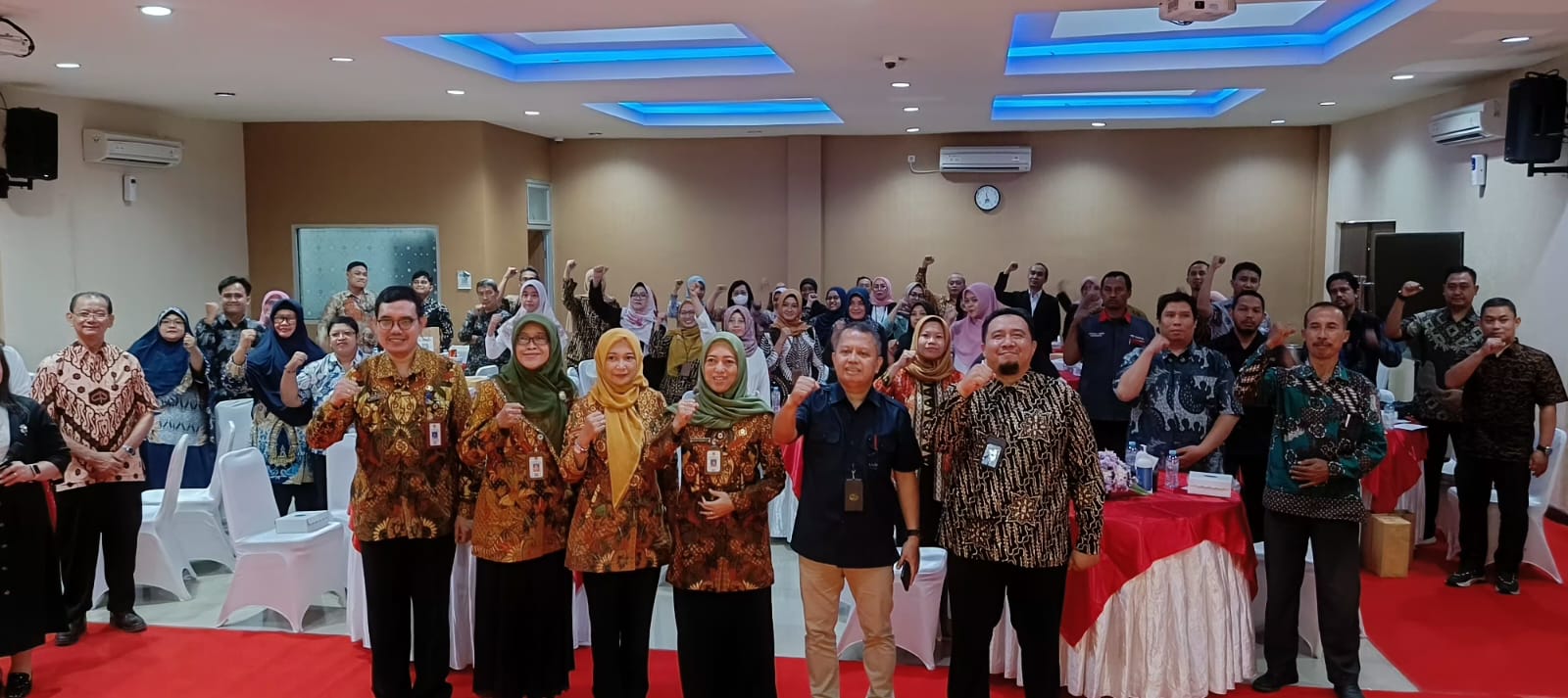SEMANGAT: Peserta Hospital Tour dari perwakilan perusahaan di Mojokerto Raya.