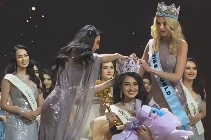 ANGGUN: Kedekatan Miss Indonesia dengan Miss World sangat memberikan kesan Anggun dan Profesional. (foto dok. Instagram Krystyna_Pyszkova)