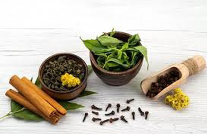 Tak semua orang direkomendasikan mengonsumsi obat herbal.