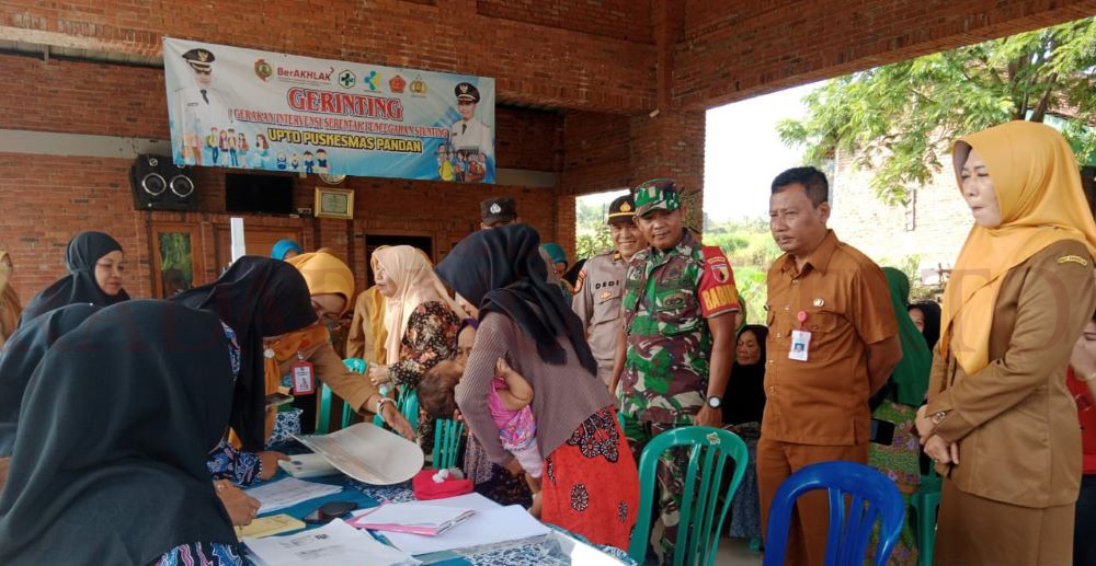 MENUJU ZERO: Aktivitas pelaksanaan program Gerinting di Balai Desa Sumberkembar, Kecamatan Pacet yang dihadiri sejumlah lintas sektor terkait, Senin (3/6).